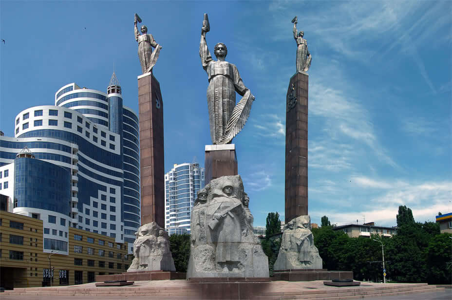 “Undying Glory” Monument