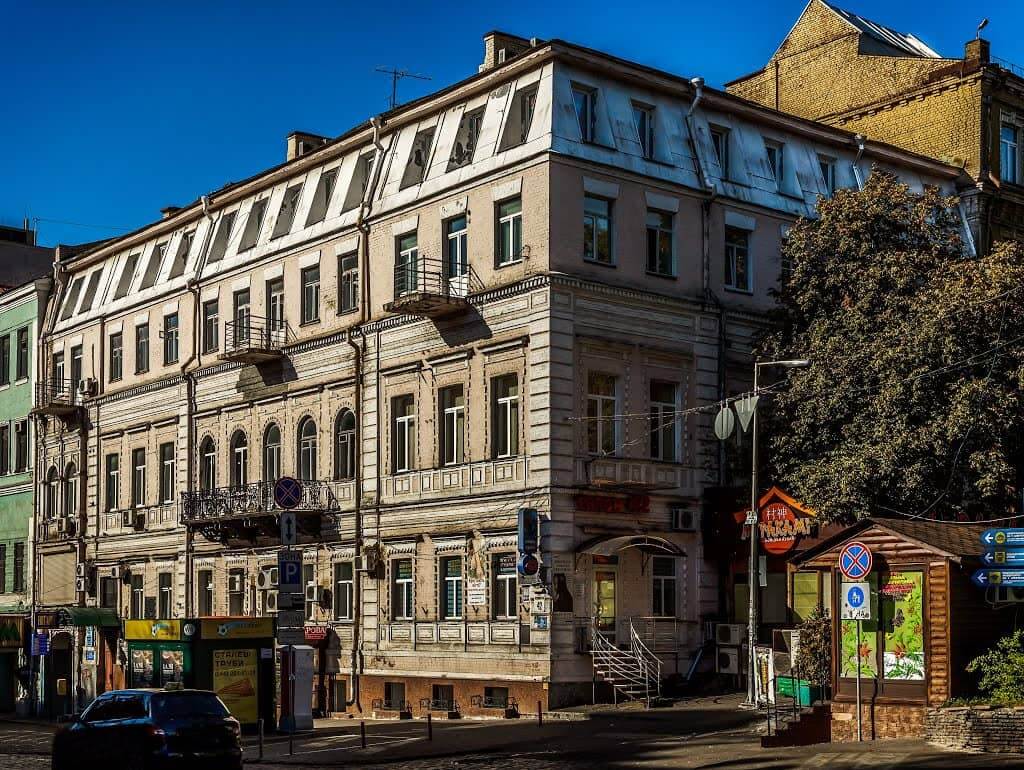 42, Volodymyrska Str. – the profitable house of Setov