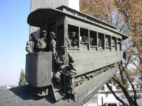 The monument to the first tram